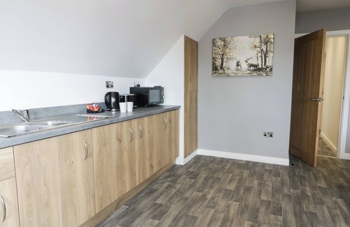 Meliden Cabaña | CLASSIC LODGE 15, pet friendly, with pool in Dyserth