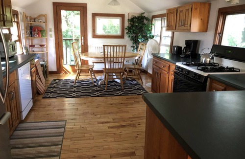 Falmouth Foreside Cabaña | Classic Maine Beach Cottage *** ¡Disponibilidad de agosto de 2019! Fabulosa ubicación!