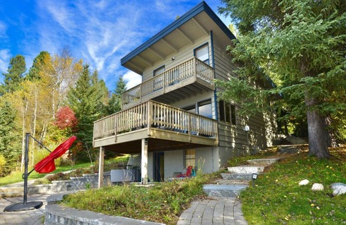 McCall Casa | Classic Mccall Lake House by Casago Mccall - Donerightmanagement