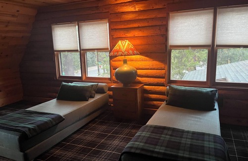 Fern Valley Casa | El Cahuilla Lodge-3 hab. En la cabaña de madera moderna.