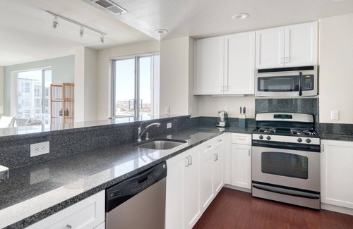 Santa Clara Apartamento | Classic Santa Clara 1BR w/ Gym, Pool & W/D, nr tech HQs, by Blueground