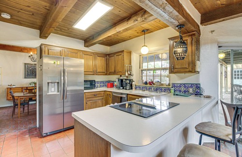Northeast Heights Casa | Charming Southwestern Abode w/ Pool!
