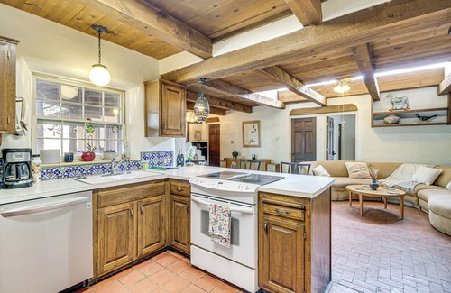 Northeast Heights Casa | Charming Southwestern Abode w/ Pool!