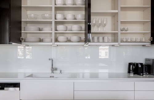 Wahring Apartamento | Classic Währing 2BR w/ Cellar, nr Parks, Bars & Dining, by Blueground