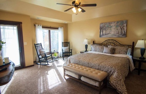 Crandon Condominio | Propiedad frente al mar con clase en el lago Metonga