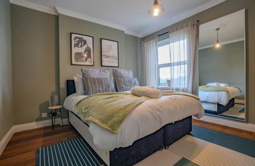 Charlton Apartamento | Classical Beauty in Greenwich