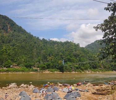Laitmawsiang Otro | Classified riverside camping