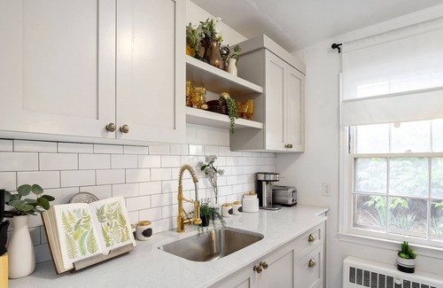 East Central Apartamento | Classy 1BD near U of U - 1 mile/ fast WI-FI