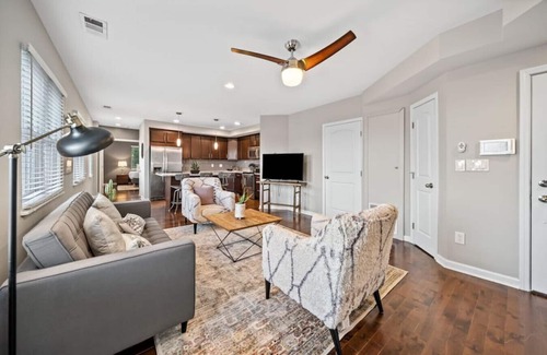 Mount Auburn Apartamento | Classy 2BR Condo Near City Centre | OTR, UC, Zoo