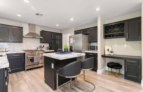North Las Vegas Casa | ❤️Classy 4BR Home with Pool Table & BBQ in NLV