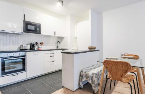 Les Puces de Saint-Ouen Apartamento | Classy appartement - Flea Market