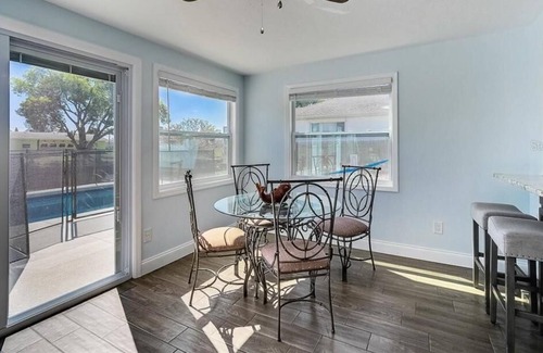 Fullers Earth Casa | Classy Cabana on the water, Private Heated Pool & Boat Lifts