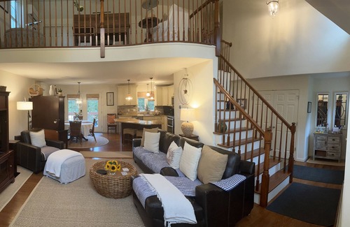 Rhinebeck Casa | Indulge in an Elegant Upstate Getaway