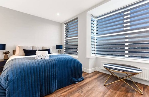 Crofton Park Apartamento | Classy, Cozy 5BD House in London