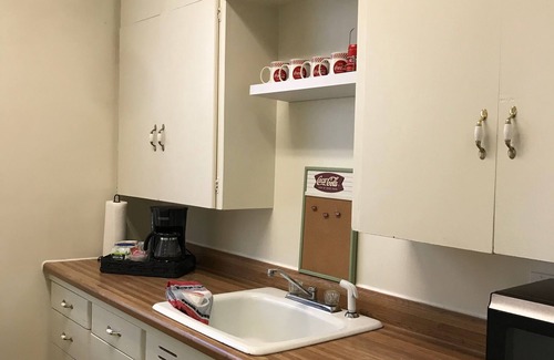 Boone Apartamento | Classy Retro Suite "Preferred Partner of Rail Explorers" Pets OK