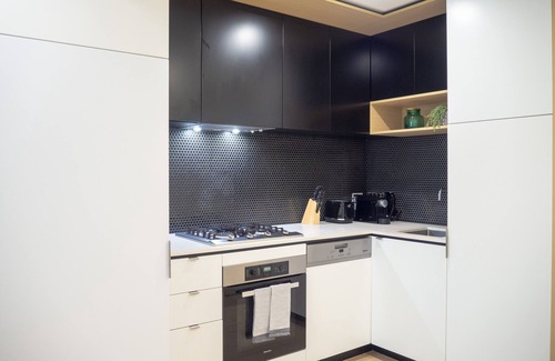 Brighton Casa | Classy & Spacious 2 Bedroom, 2 Bathroom (En Suite)