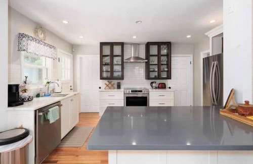 North Decatur Casa | Classy utopian escape near Emory