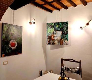 Pescia Apartamento | Claudia's Home La Suite
