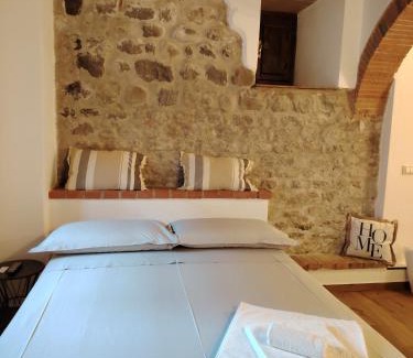 Pescia Apartamento | Claudia's Home La Suite