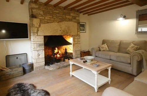 Barnsley Cabaña | Claypot Cottage