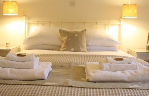 Barnsley Cabaña | Claypot Cottage