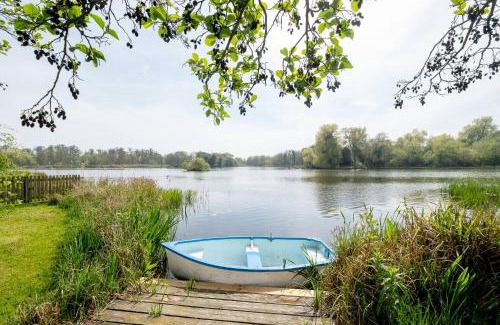 Thorpeness Casa | Claysmead - A large Lakeside House in Thorpeness - Aldeburgh Coastal Cottages