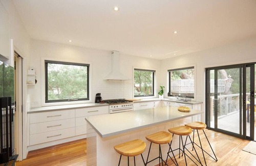 Aireys Inlet Casa | Claystone - walking distance to the beach!