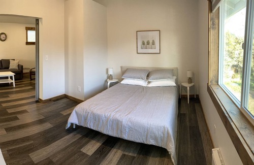 Boyd Acres Casa | Clean, affordable apartment in Bend