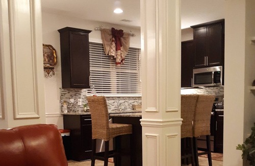 Lithonia Casa | Limpio y una casa adosada bien cuidada de 3 dormitorios 2. 5 baños en un excelente vecindario
