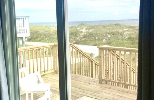 Fernandina Beach Cabaña | Luz y brillante cabaña frente al mar en la isla de Amelia!