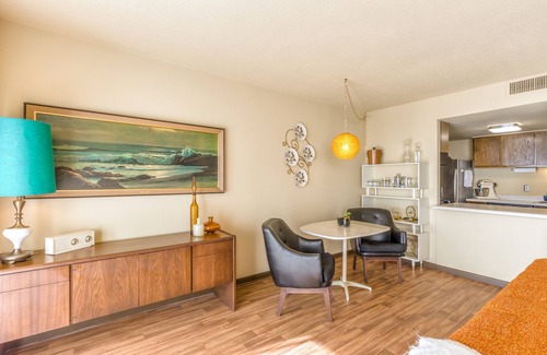 Downtown Tulsa Condominio | Totalmente amueblado, en el centro de Tulsa, condominio de mediados de siglo completamente único.