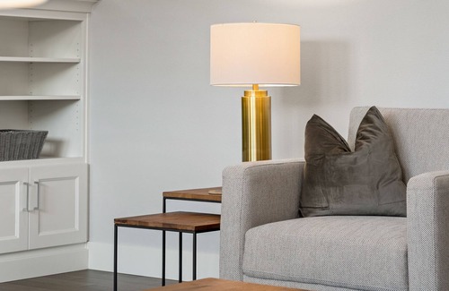 Lake Shore Casa | Clean and Comfortable Family Stay Close to Everything!