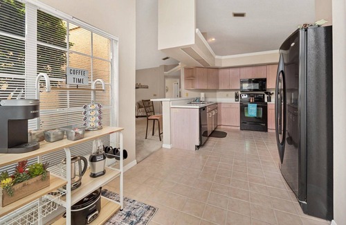 Valrico Casa | Clean and Cozy Family Home - 2 Kings - Coffee Bar