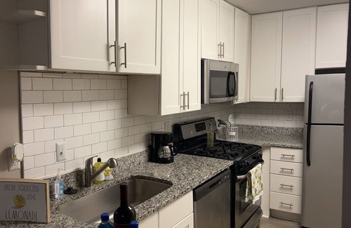 Morningside-Lenox Park Apartamento | Clean and cozy