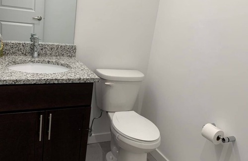 Bayonne Casa | Clean and Cozy