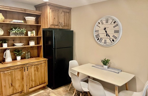 Orchard South Casa | Clean and pretty 1-bedroom basement with AC, WiFi in ideal location in Orem