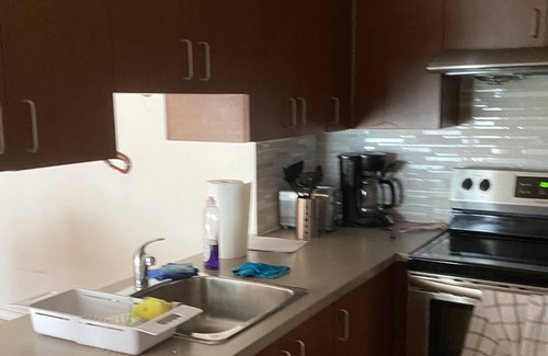 Saint-Laurent Apartamento | Clean and spacious 2 bedroom appartement.