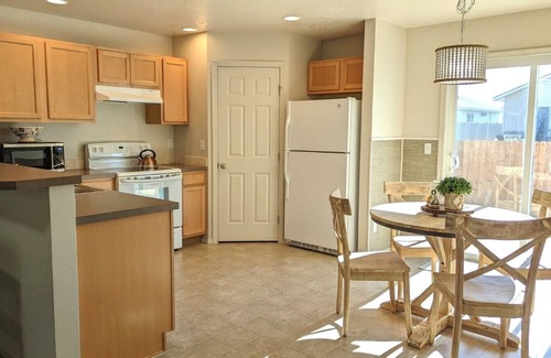 Caldwell Casa | Clean, Classy home in quiet neighborhood
