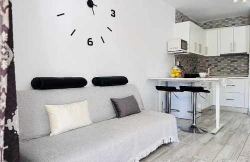 Aguas Buenas Apartamento | Clean & Comfortable 2-bedroom apartment in Aguas Buenas with AC