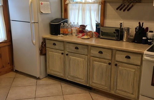 Sea Isle City Cabaña | Clean, Comfortable Cottage by the Sea