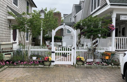 Sea Isle City Cabaña | Clean, Comfortable Cottage by the Sea