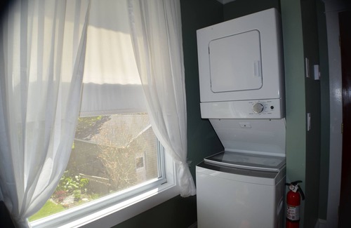 Newport Apartamento | Alquiler amueblado recientemente renovado ubicado en el centro para 4 personas. Aparcamiento en la calle