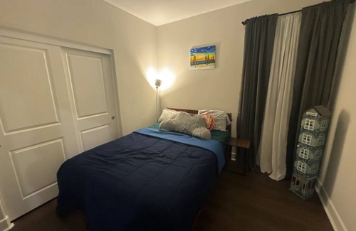 Simi Valley Cama Y Desayuno | Clean & Comfy Private Room- Perfect for Your Stay!