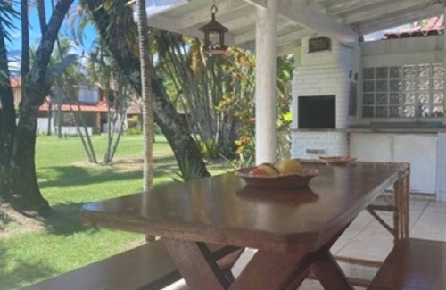 Guaeca Casa | Clean house just a few steps from Guaecá beach