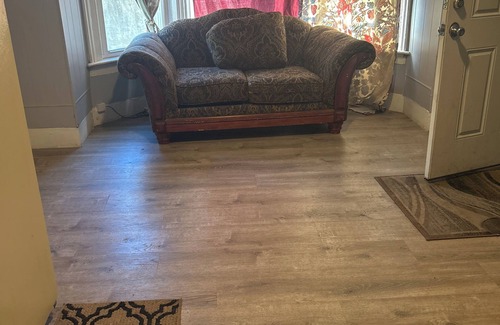 Meriden Casa | Clean Private room in Downtown Meriden close to public transportations