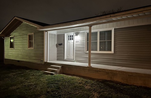 Elizabethtown Casa | Clean quite 3 bd 2 bath home in great location fully remodeled