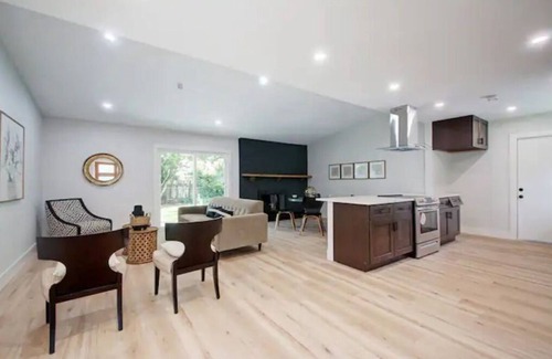 North Austin Civic Association Casa | Clean & Spacious 3 miles from Domain & Q2 Stadium