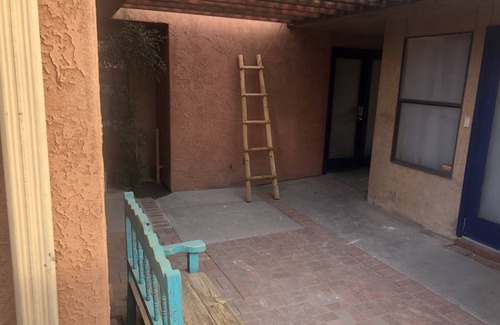 Las Cruces Apartamento | Clean Studio with Kitchenette and Fresh Patio!