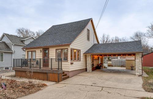 Clear Lake Casa | Clear Lake Vacation Rental Walk to City Beach!