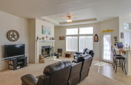 Clear Lake Casa | Clearlake Oaks Home with Game Room, Dock and Deck